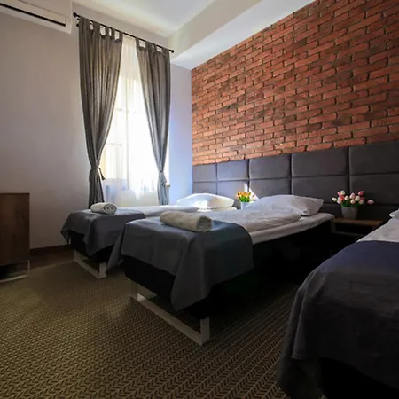 Aparthotel Boogie Aparthouse Old Town 3*