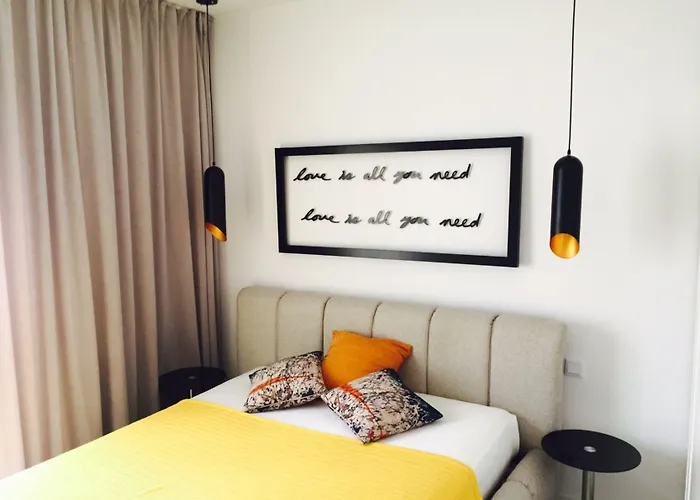 Boogie Aparthouse Old Town 3*