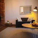Aparthotel Boogie Aparthouse Old Town