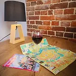 Aparthotel Boogie Aparthouse Old Town 3*
