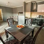 Aparthotel Boogie Aparthouse Old Town 3*